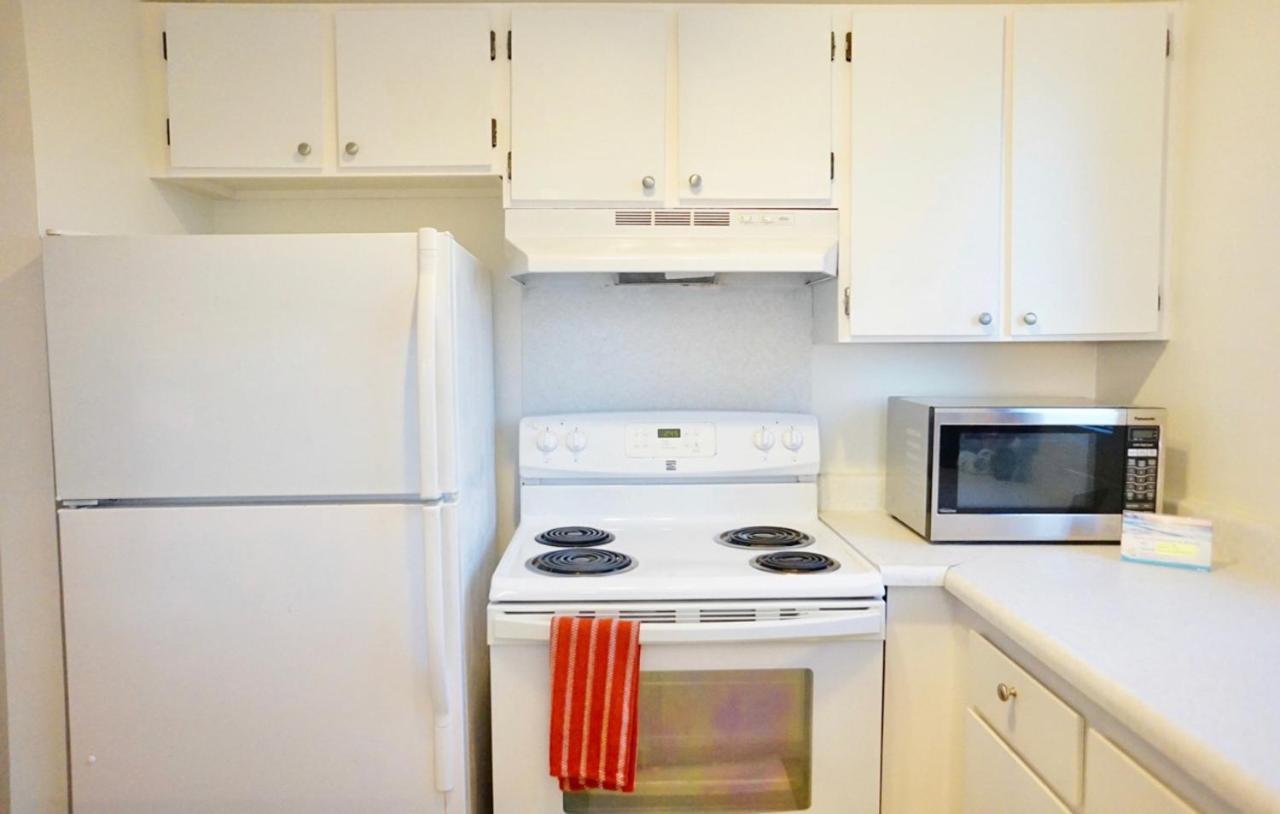 1508- Heart Of Waikiki With Kitchen-Free Parking-King Bed-Corner Unit Daire Honolulu Dış mekan fotoğraf