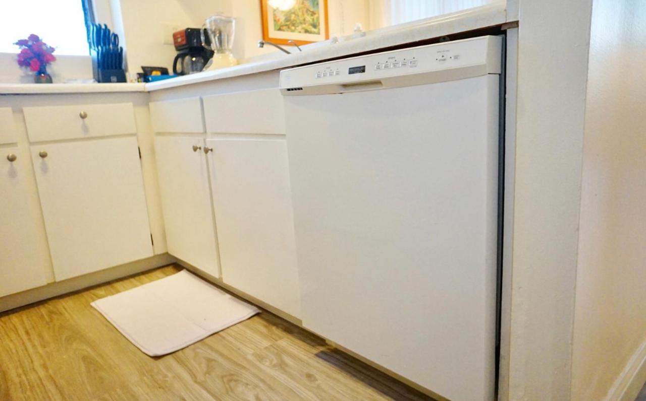 1508- Heart Of Waikiki With Kitchen-Free Parking-King Bed-Corner Unit Daire Honolulu Dış mekan fotoğraf